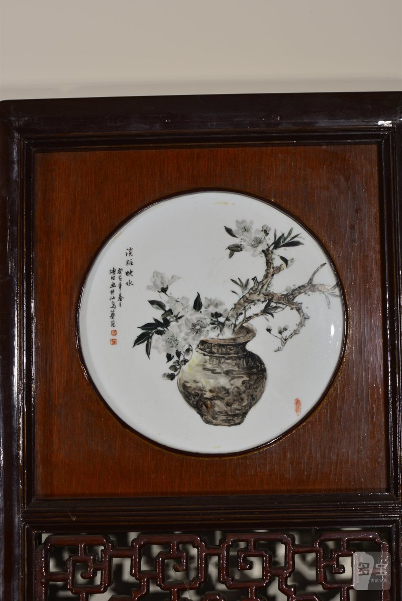 近现代 魏焕明、余少良合作双面粉彩山水人物八联落地大屏风 - 图6